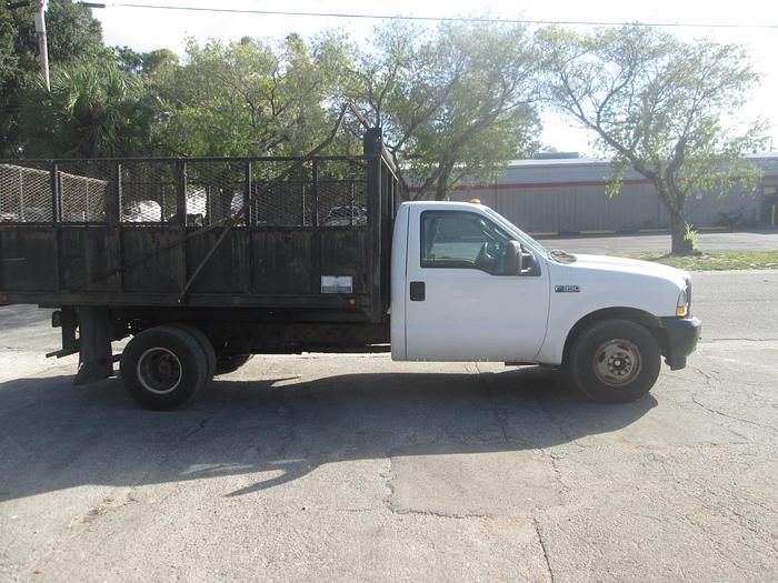 Used 2003 Ford F350 Dump Truck