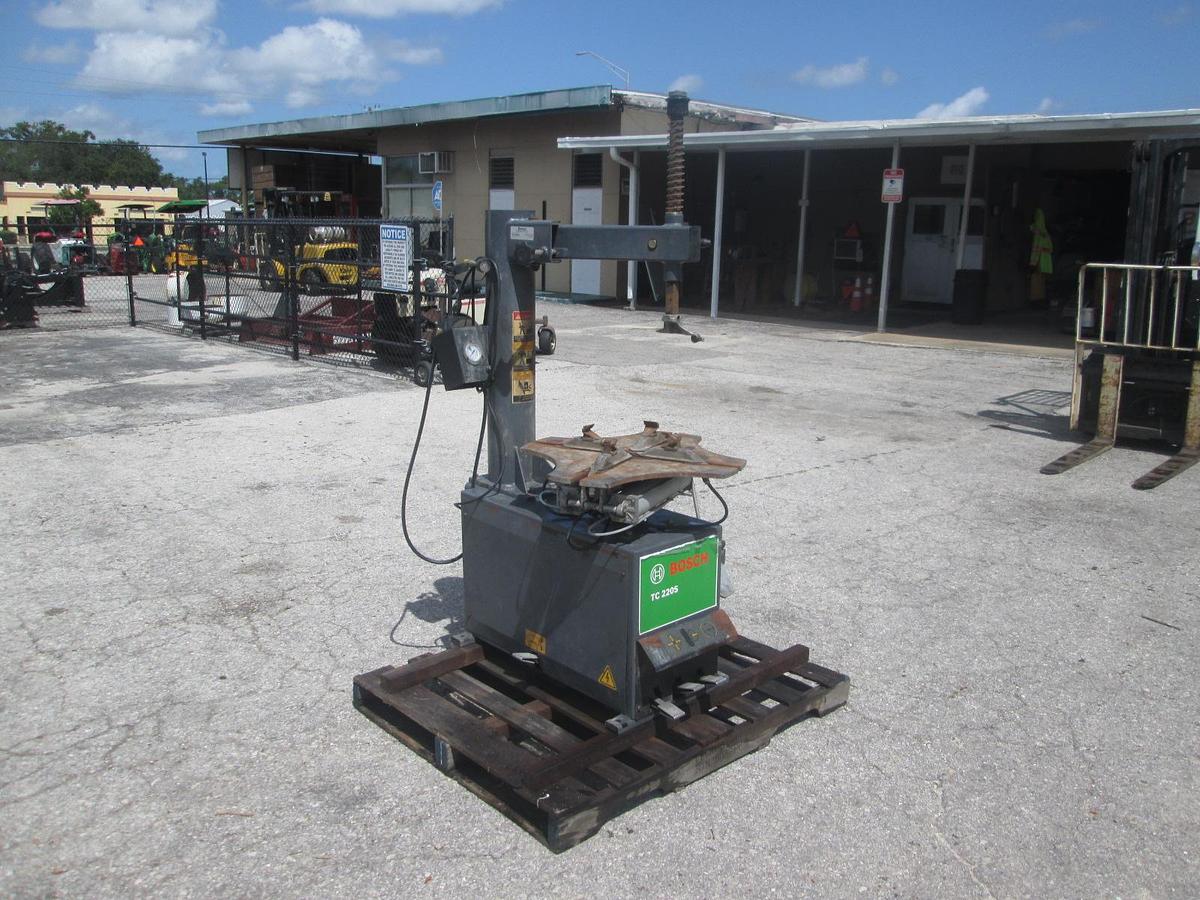 Used Bosch TC 200S Tire Changing Machine
