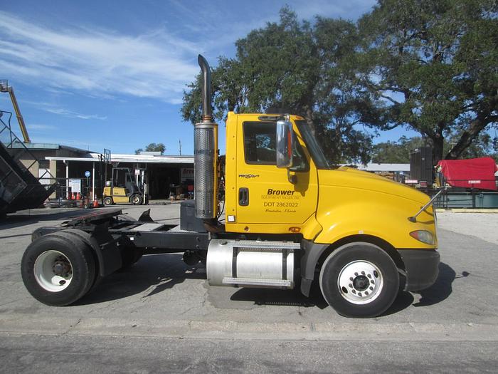 Used 2011 International Prostar Semi Day Cab