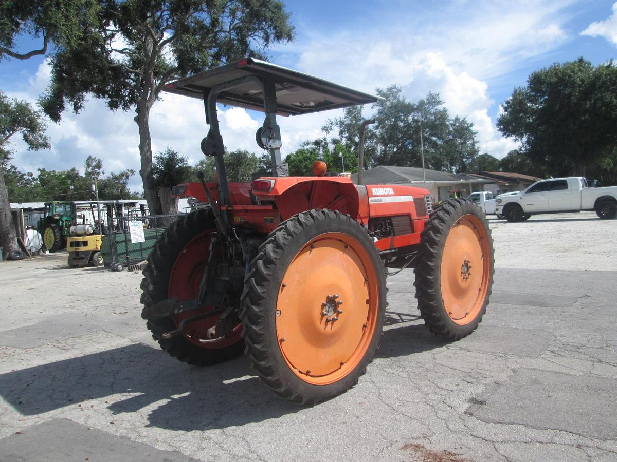 Used 2006 Kubota M9000 High Crop Tractor