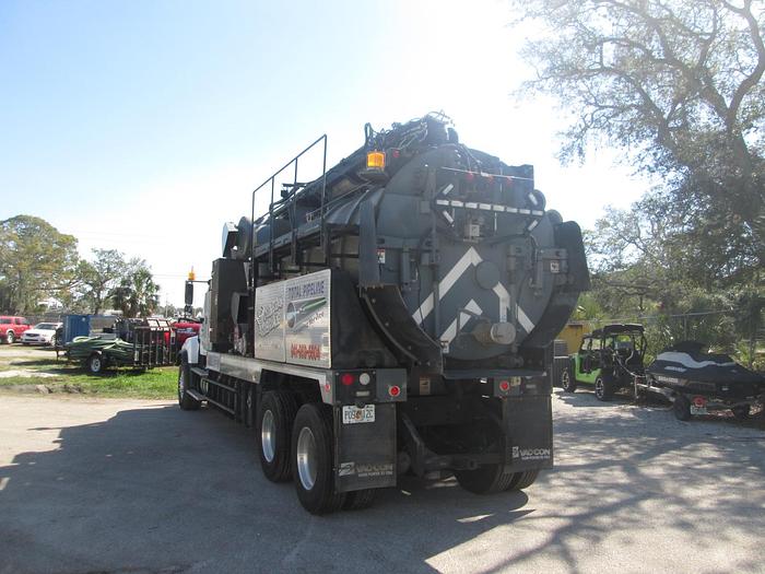 Used 2019 Freightliner 114SD Vac-Con Excavator Truck