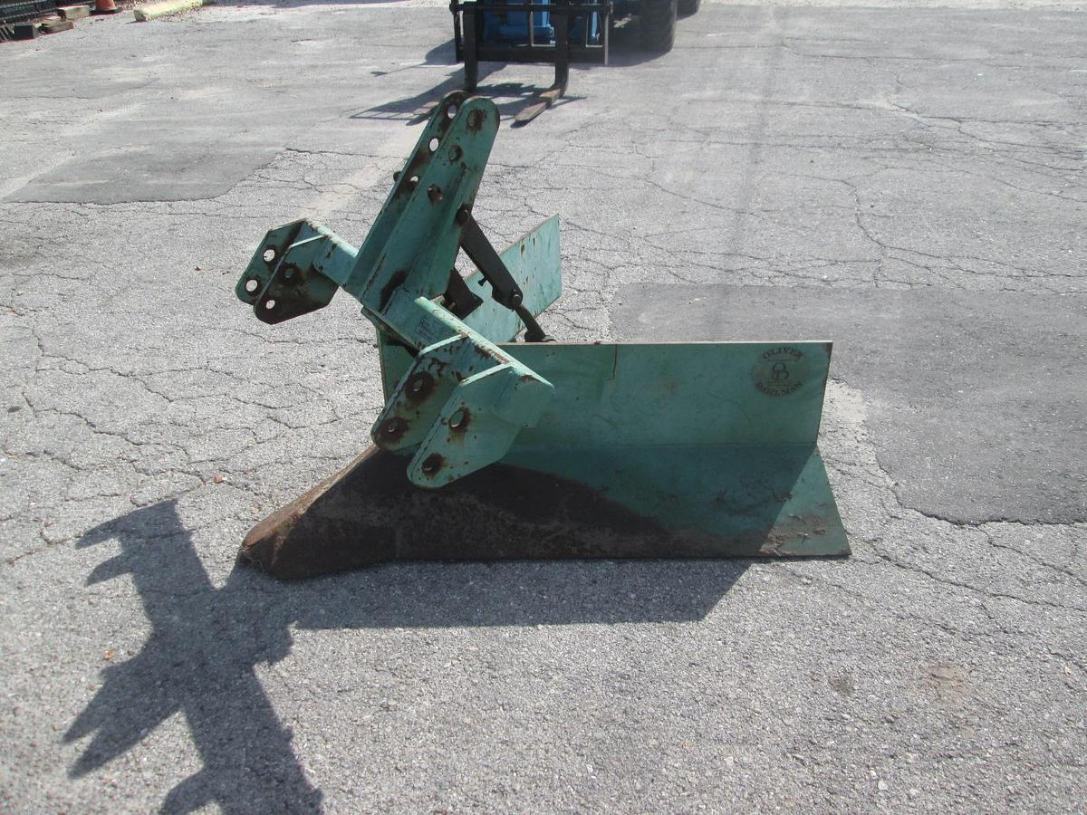 Used Oliver Dalhman 6' V Plow