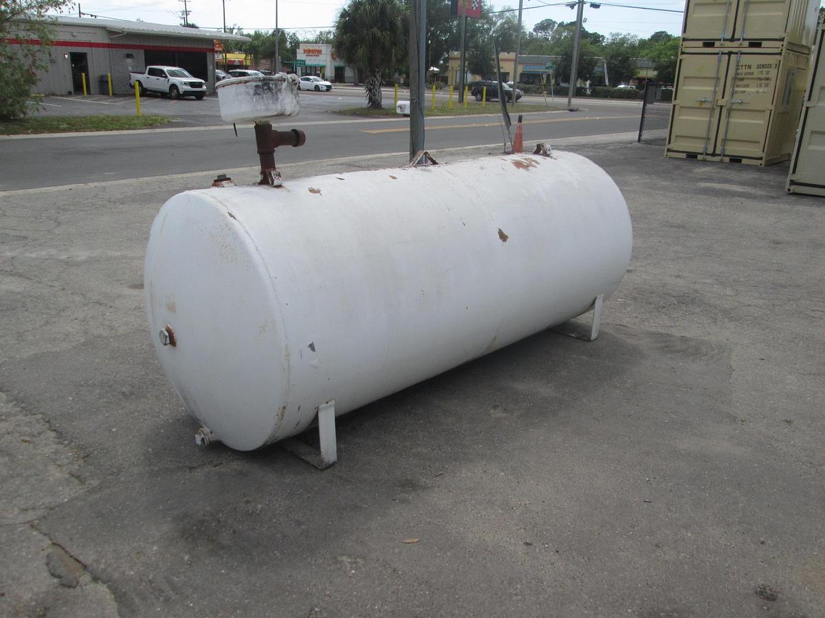 Used 600 Gallon Fuel Tank