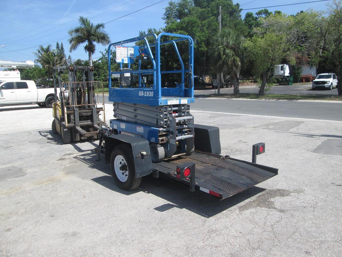 Used 2020 Genie GS1930 Scissor Lift with Tilt Trailer
