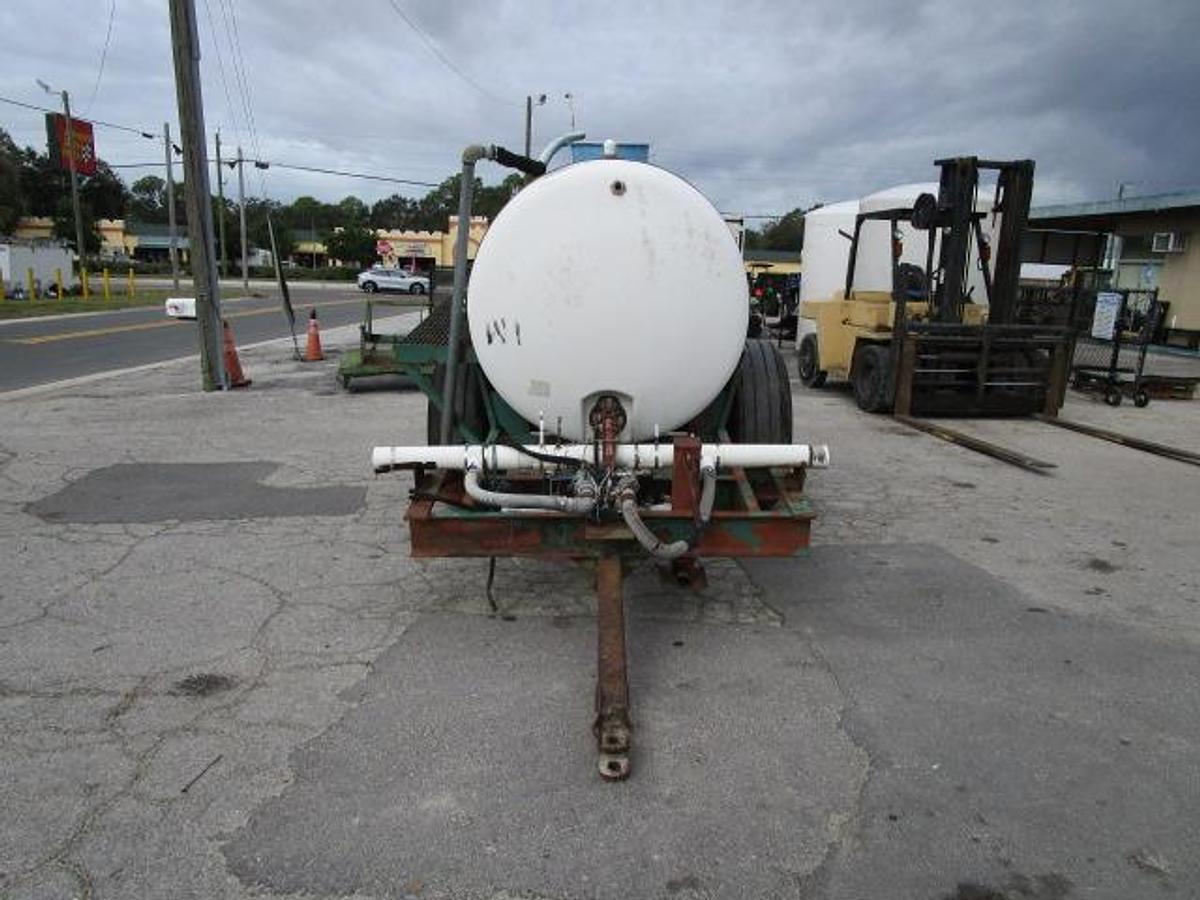Used 1200 Gallon Kennco Water Wagon