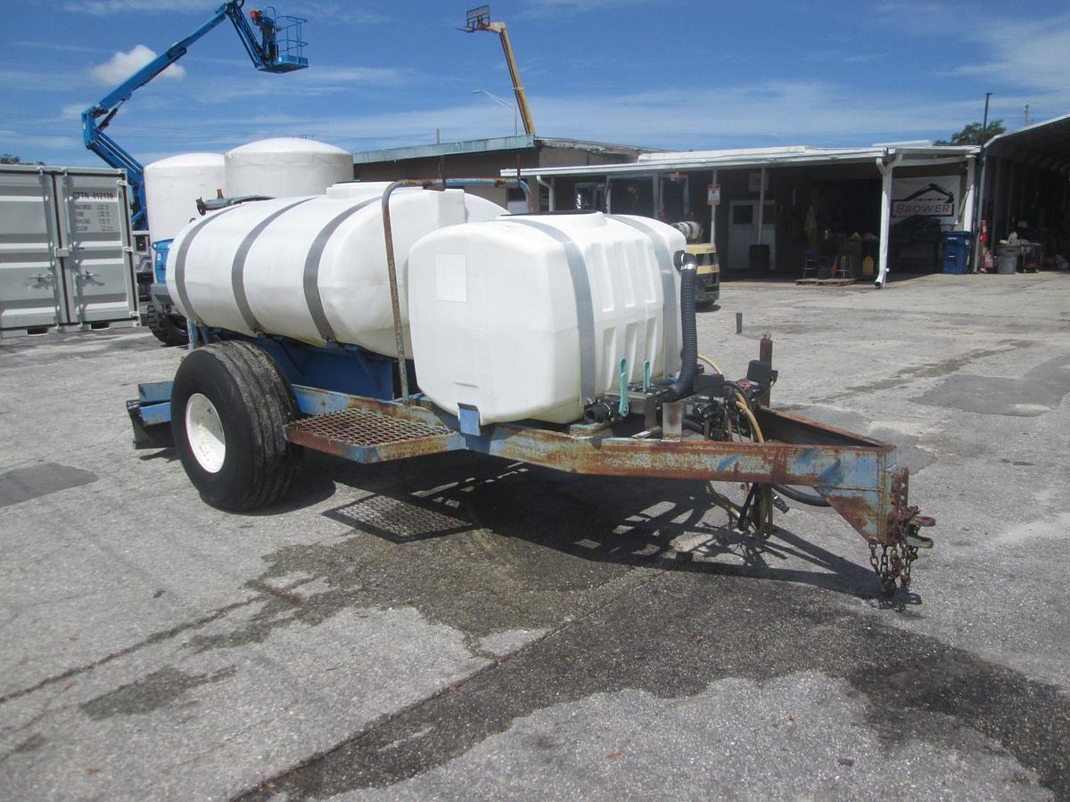 Used 700 Gallon Water Wagon Sprayer