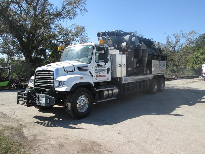 Used 2019 Freightliner 114SD Vac-Con Excavator Truck