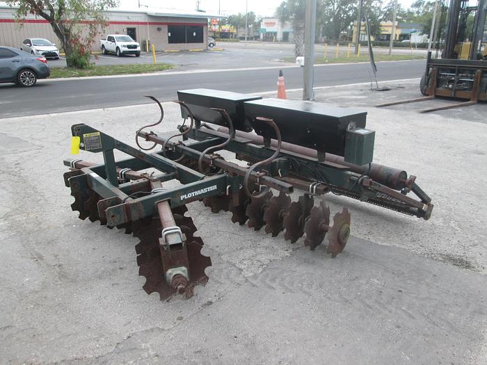 Used Plotmaster Hunter 800 Disc and Seeder