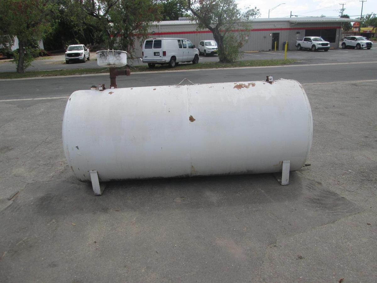 Used 600 Gallon Fuel Tank