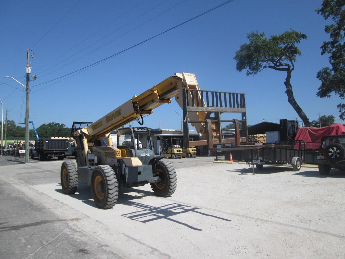 Used 2013 Gehl RS8-42 8,000lb Telehandler