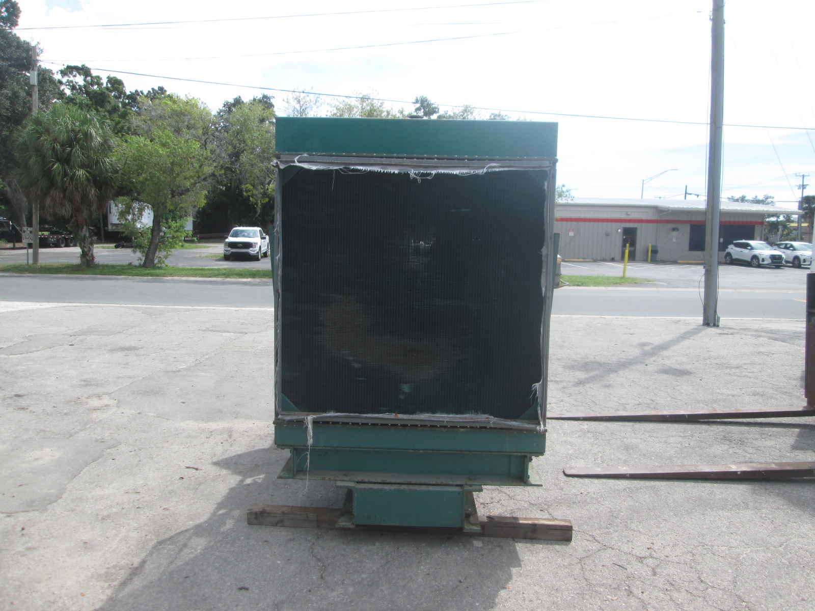 Used 500KW Cummins Onan Standby 