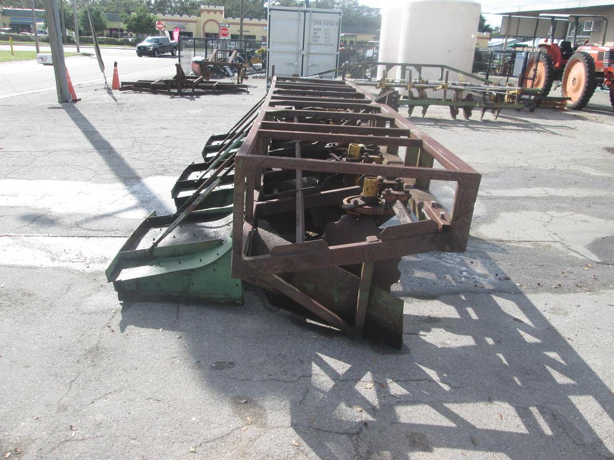 Used Kennco 3 Row Bedder with Hiller