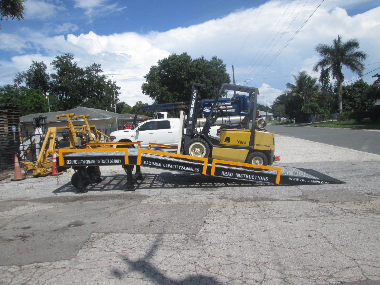 Used 27' Mobile Loading Ramp
