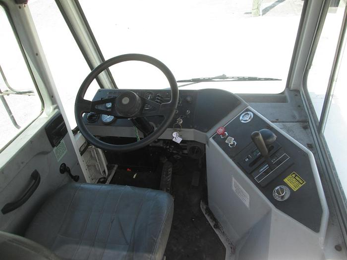 Used 2011 Kalmar Ottawa Spotter Truck