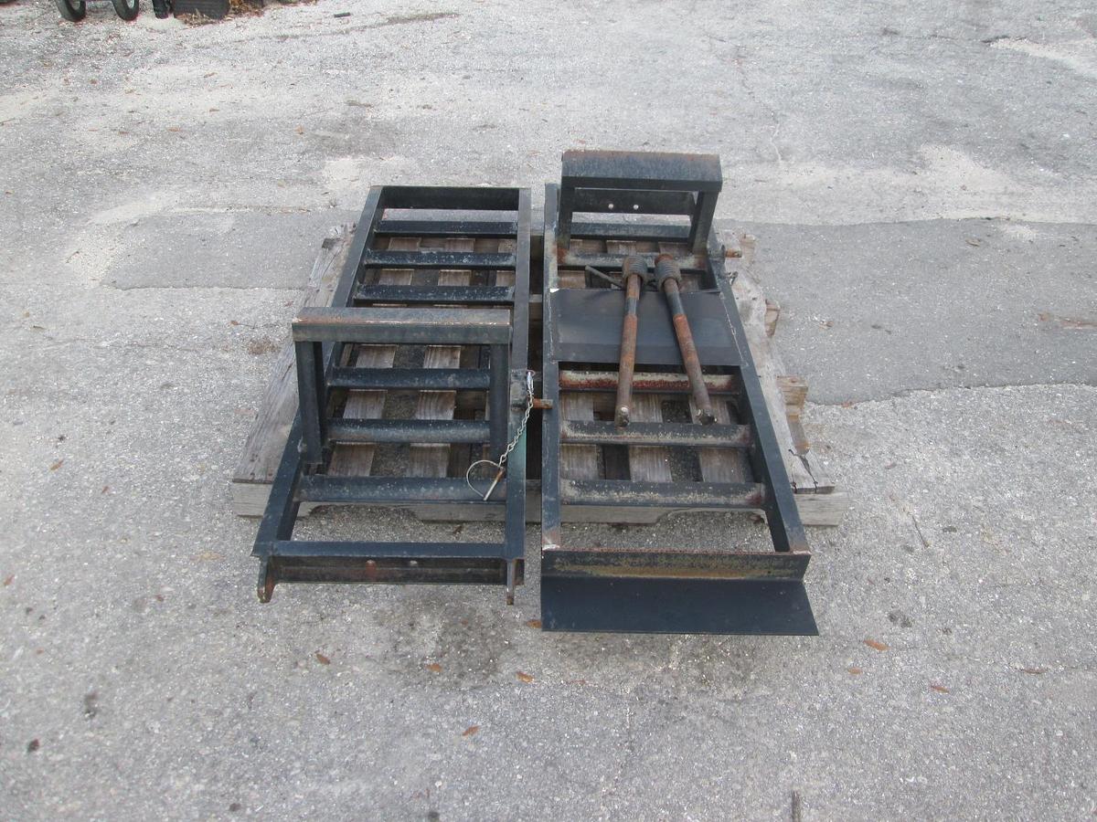 Used 5 1/2 Foot Trailer Ramps