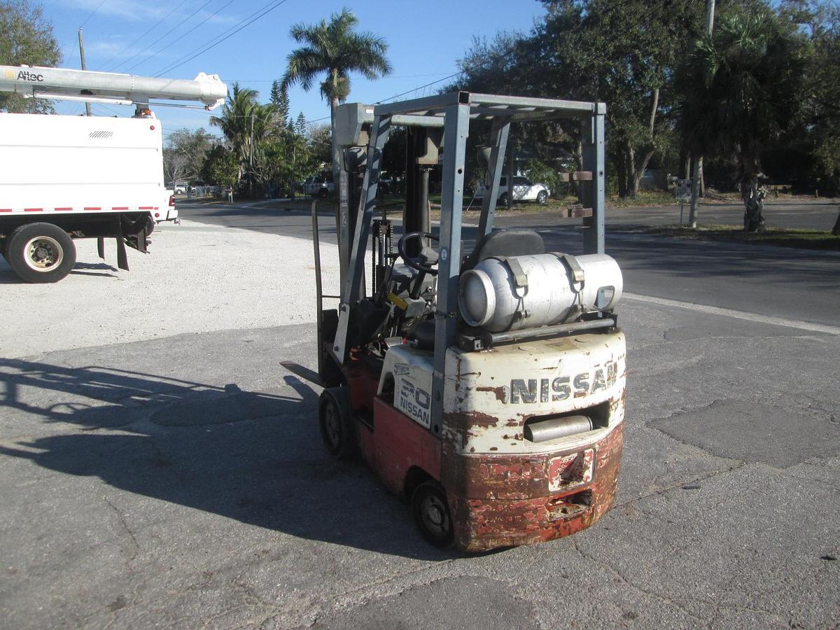 Used  Nissan 3000 LB Forklift