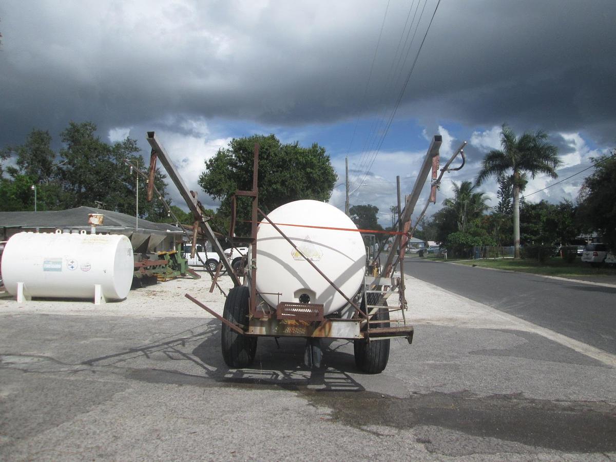Used 1000 Gallon Kennco Fertilizer Sprayer