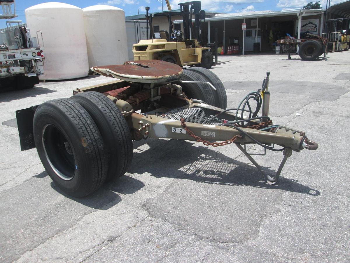 Used 2010 Silver Eagle Semi Tow Dolly