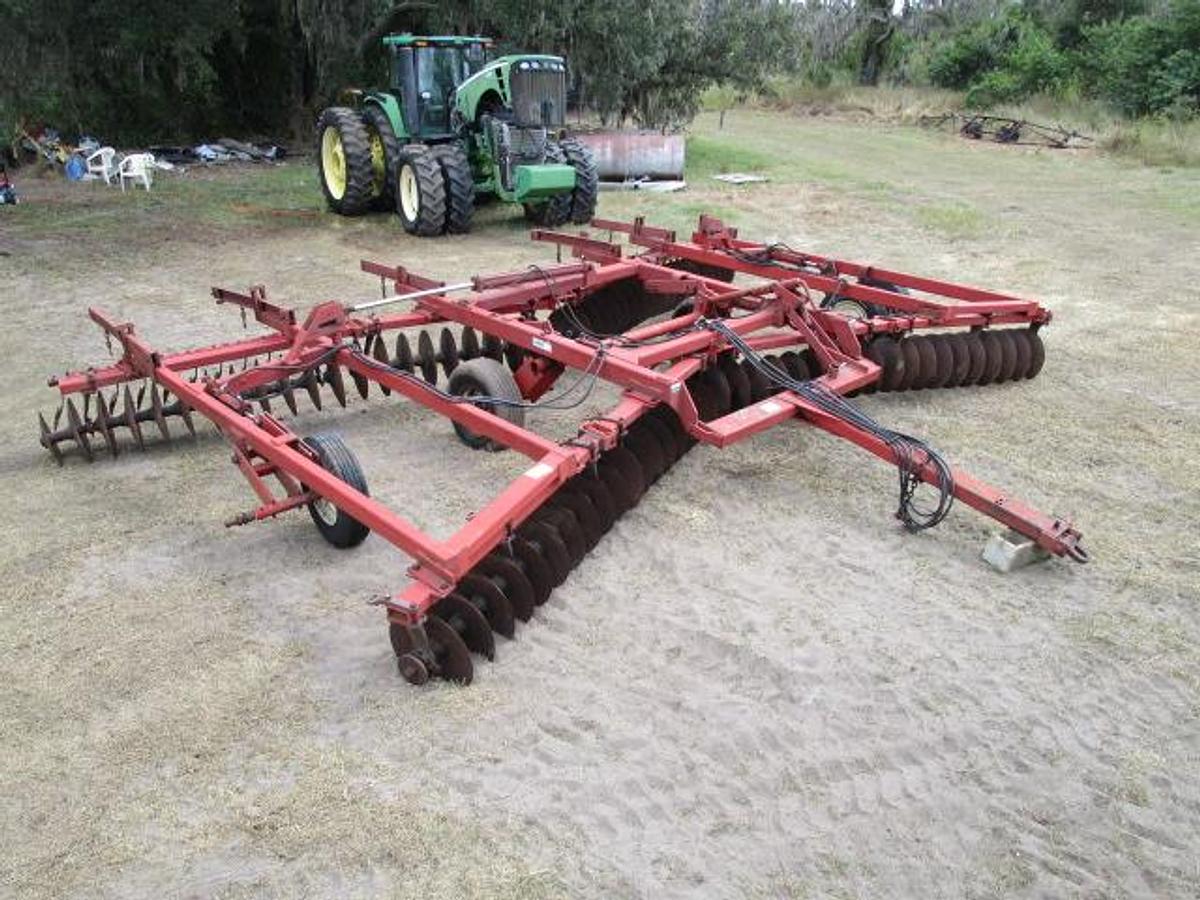 Used Case IH 3900 Pull Behind Disc