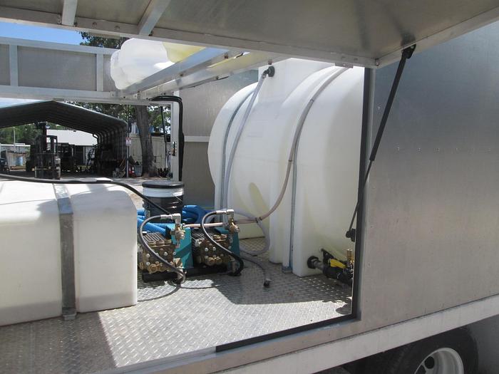 Used 2023 Isuzu NPR Sparkling Bins Trash Can Washing Truck