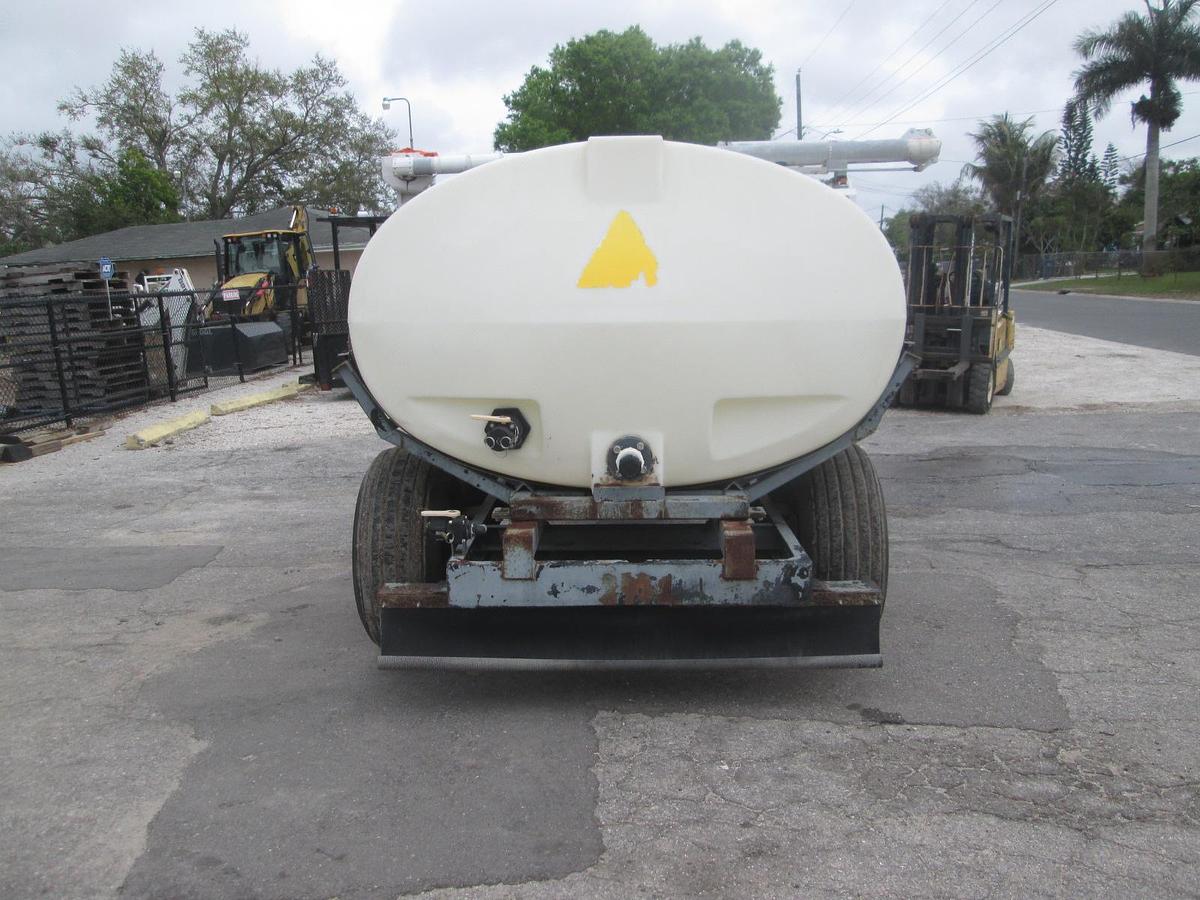 Used 1000 Gallon Water Wagon