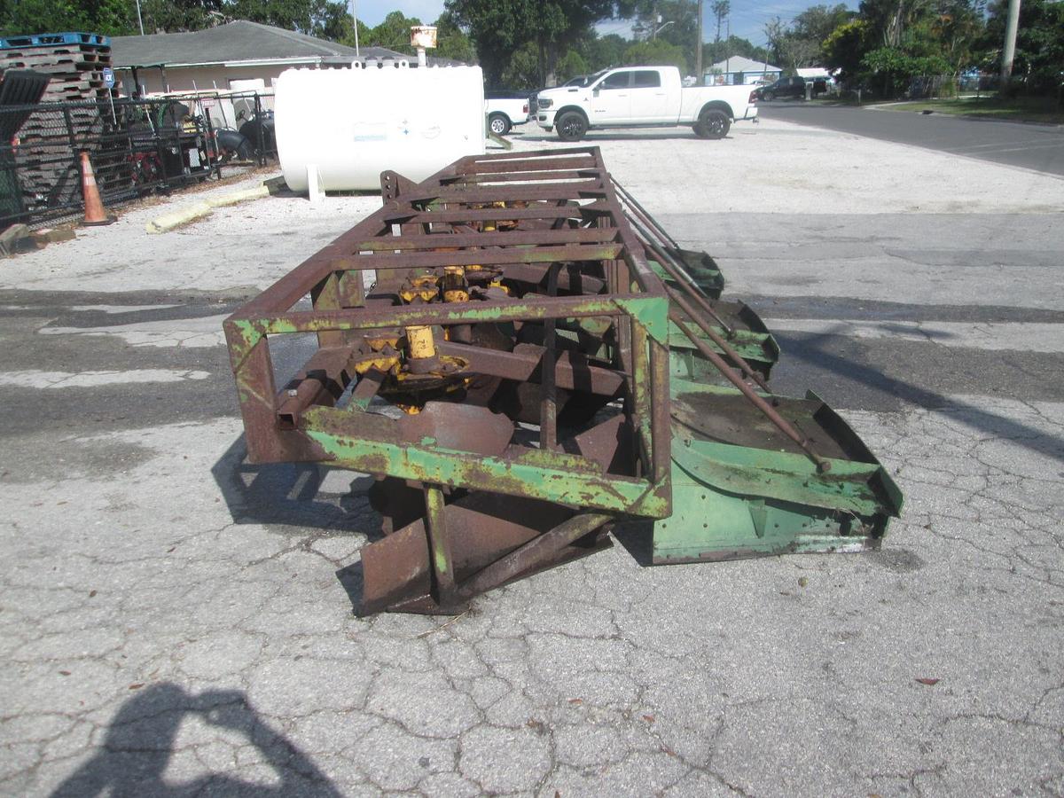 Used Kennco 3 Row Bedder with Hiller