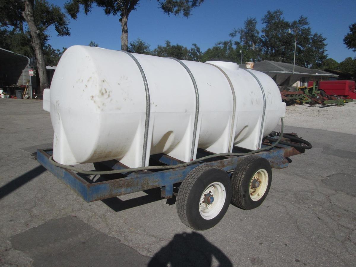 Used 1000 Gallon Nurse Tank