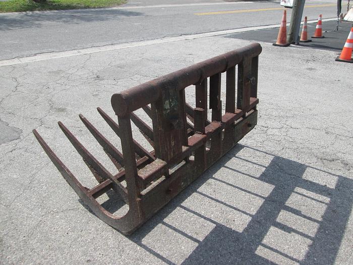 Used 5' John Deere Root Rake