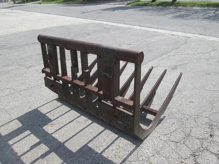 Used 5' John Deere Root Rake