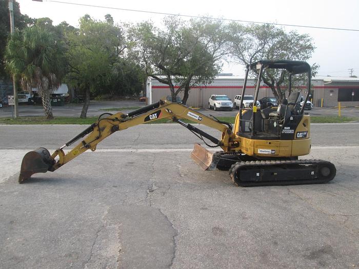 Used 2013 Caterpillar 303.5 Mini Excavator