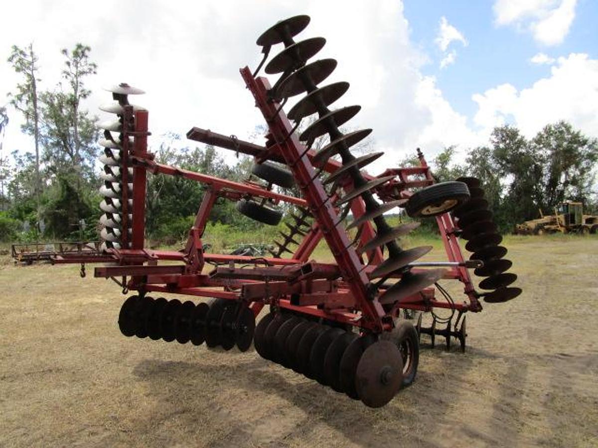Used Case IH 3900 Pull Behind Disc