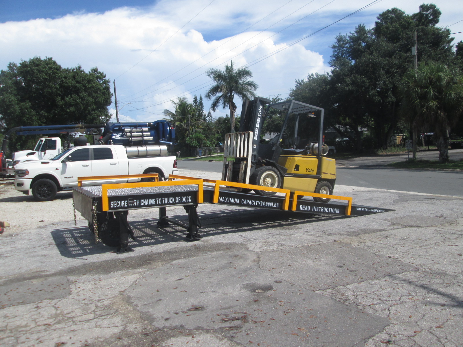 Used 27' Mobile Loading Ramp