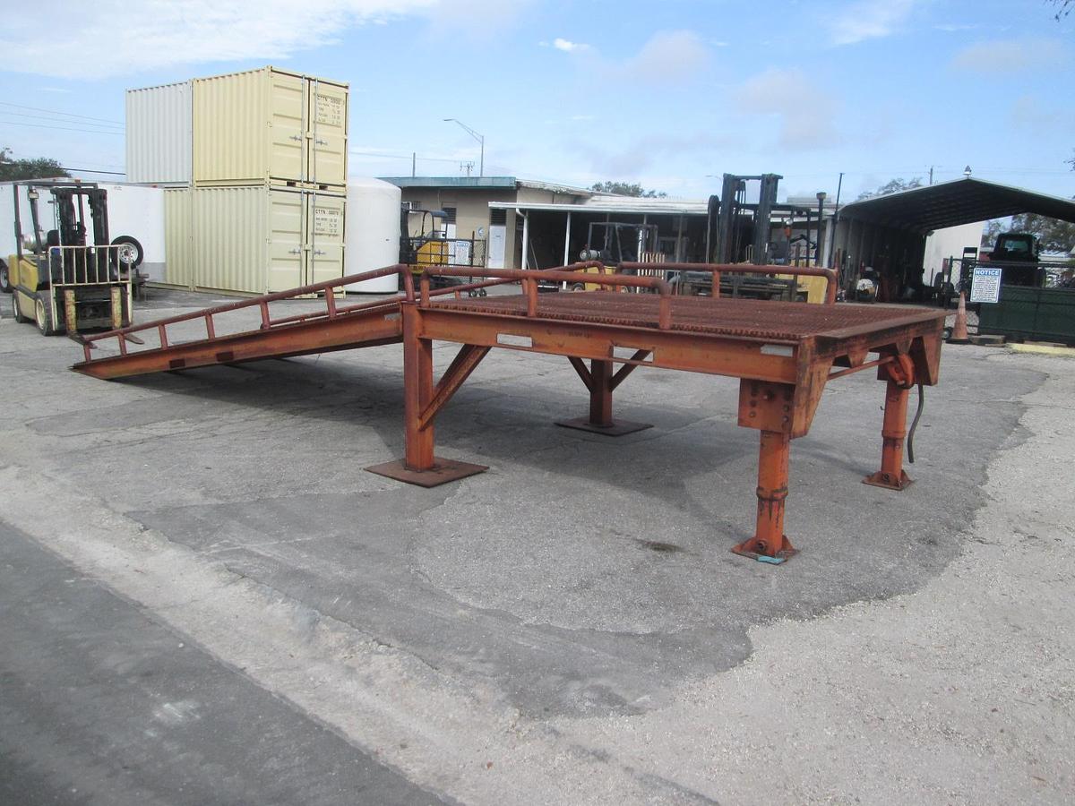 Used 30' 30,000LB Loading Ramp