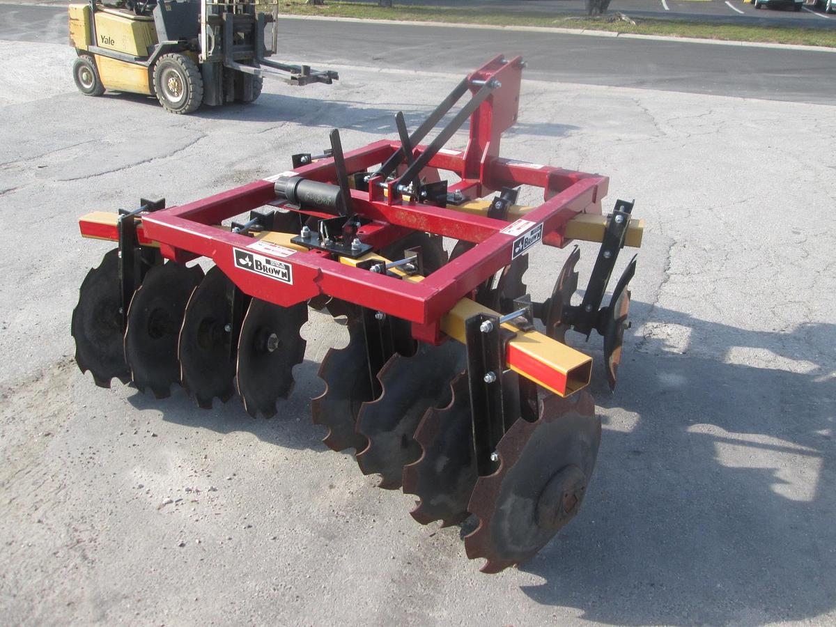 Used Brown 6' 3 Point Disc