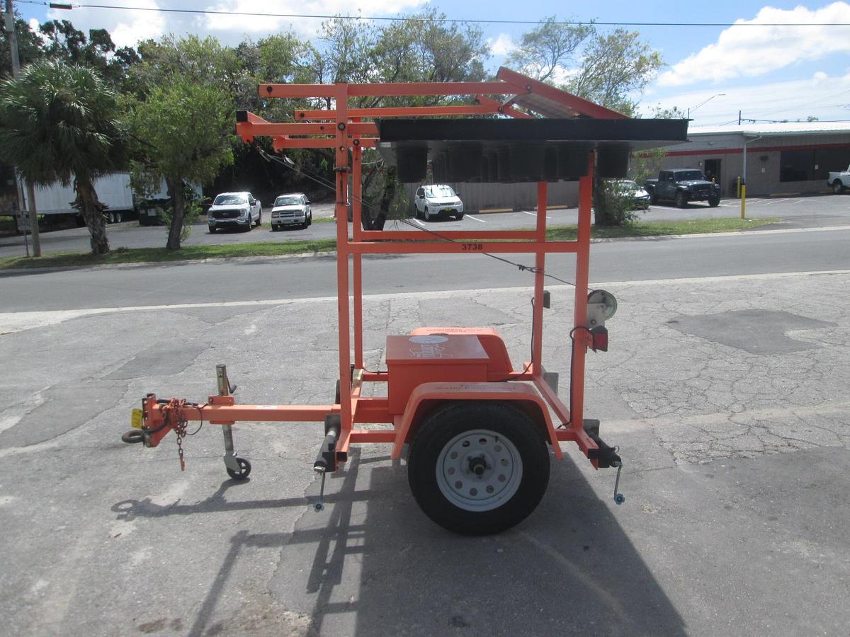 Used 2015 K&K Arrow Board Trailer