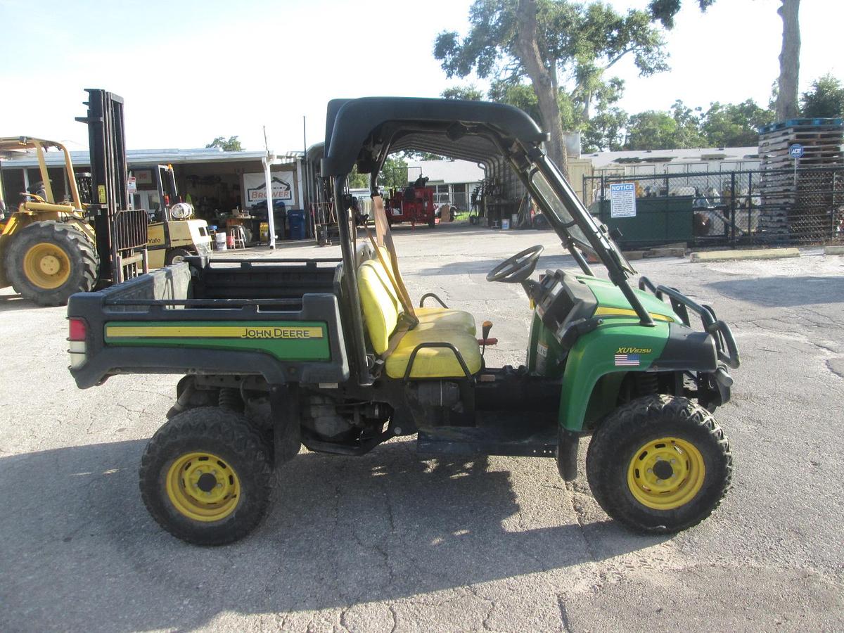 Used 2019 John Deere XUV825M Gator
