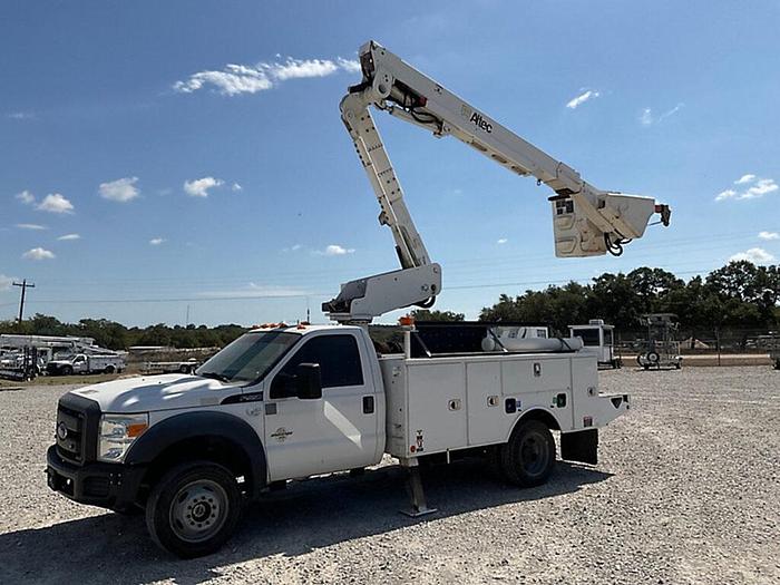 Used Altec AT40-MH 45ft Bucket Boom on 2016 Ford F550 4x4 Reg Cab Utility Truck - 05890