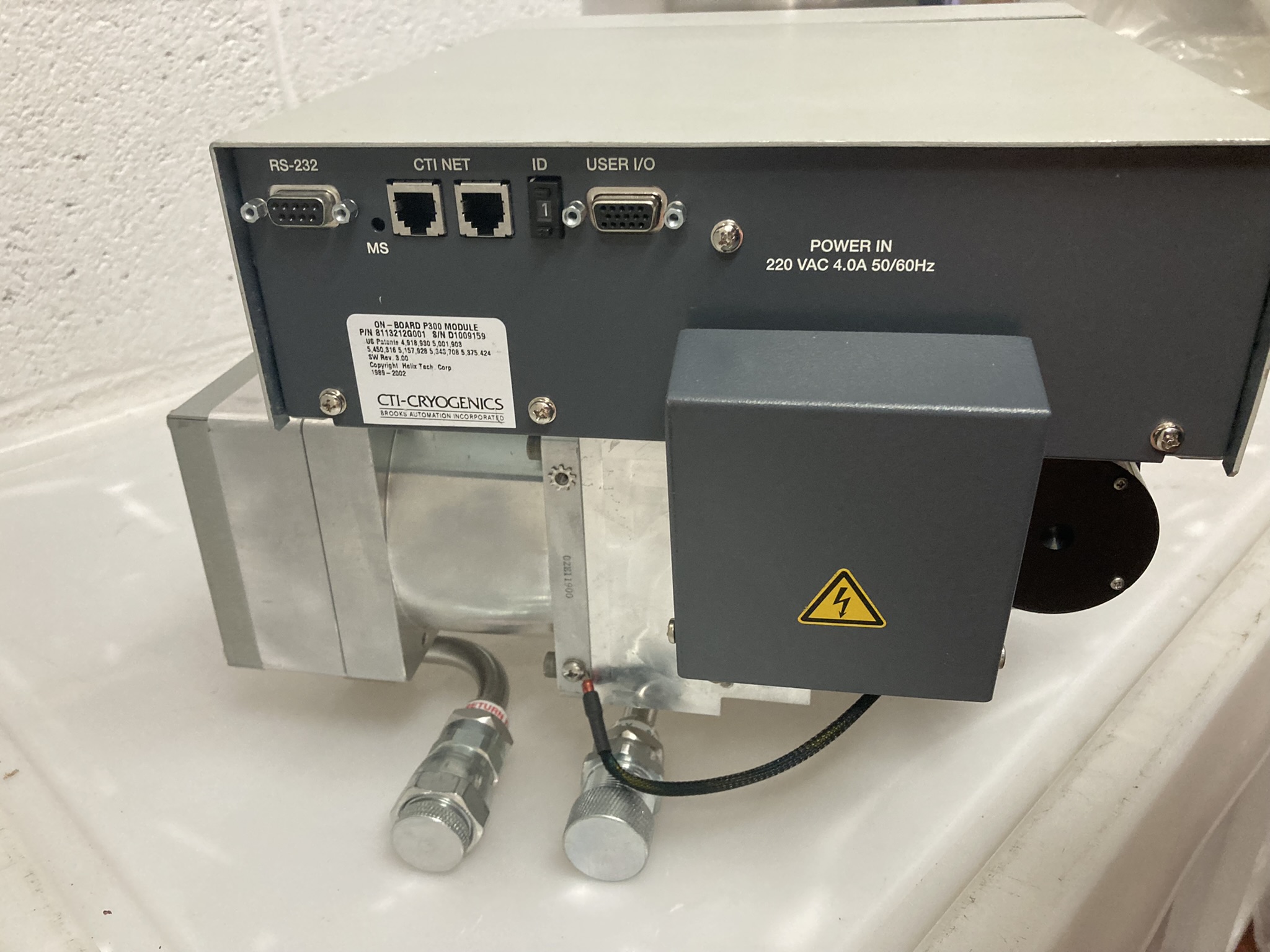 Used CTI-CRYOGENICS 8116250G002R CRYO WITH CHEVRON