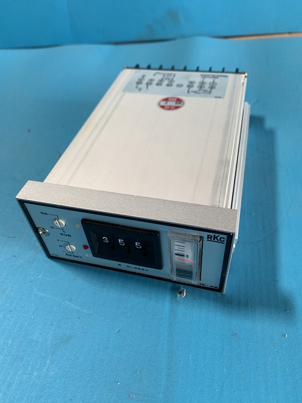 Used RKc temperature controller RE-48