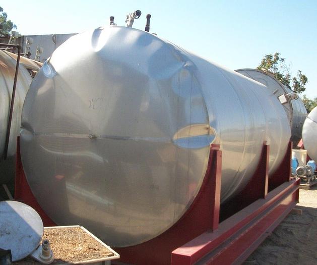 Used Tank, 5,000 Gallon, S/st, Horiz, 88" x 16', Coils, #S741361