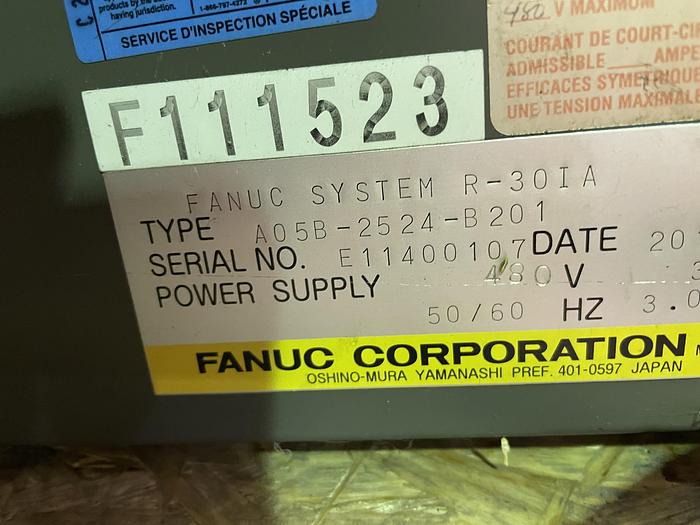 Used FANUC ARCMATE 120iC SIX AXIS ROBOT 20KG X 1811MM HIGH REACH R30iA CONTROLLER