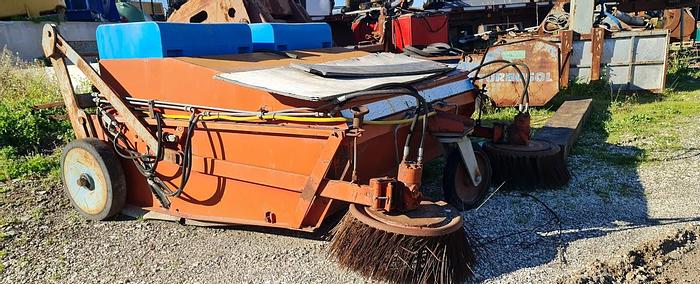 Usato Spazzatrice, ITALCLEAN Tipo Basic Professional modello 160.2