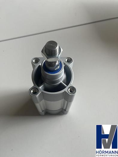 Gebraucht 2022 FESTO Normzylinder