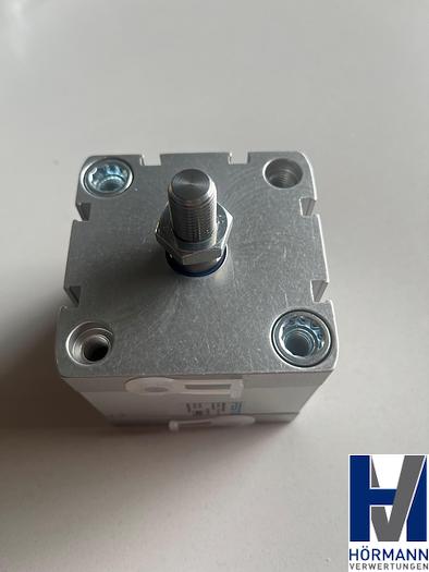 Gebraucht FESTO Doppelwirkender Compact-Zylinder