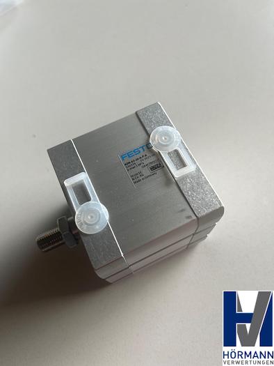 Gebraucht FESTO Doppelwirkender Compact-Zylinder