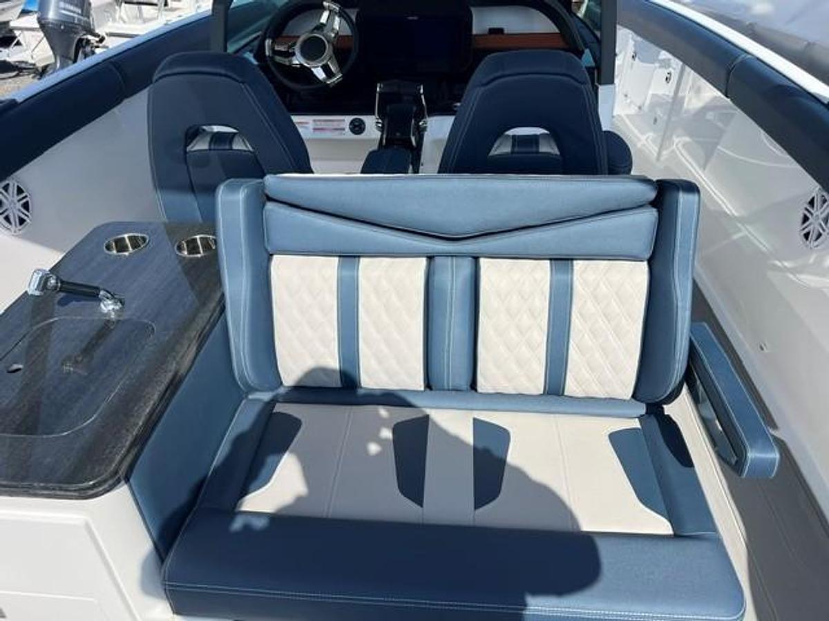 Used 2026 Monterey  30 Elite