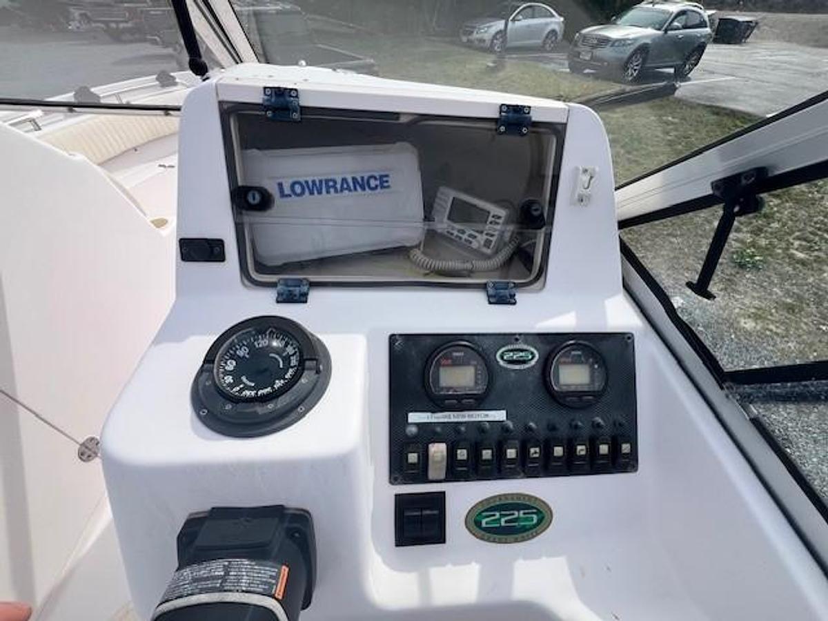 Used 2003 Grady-White 225 Express