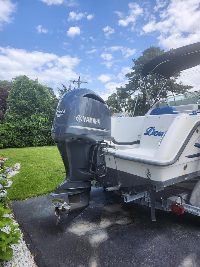 Used 2006 Hydra Sports 202 DC