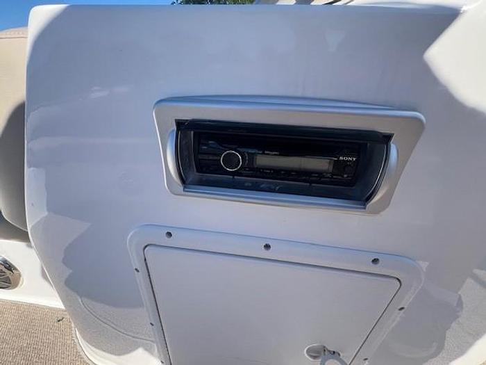 Used 2014 Hurricane SunDeck Sport 188 OB