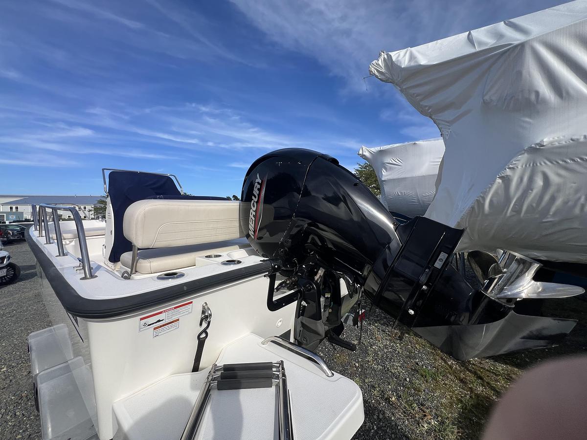 Used 2021 Boston Whaler 190 Outrage